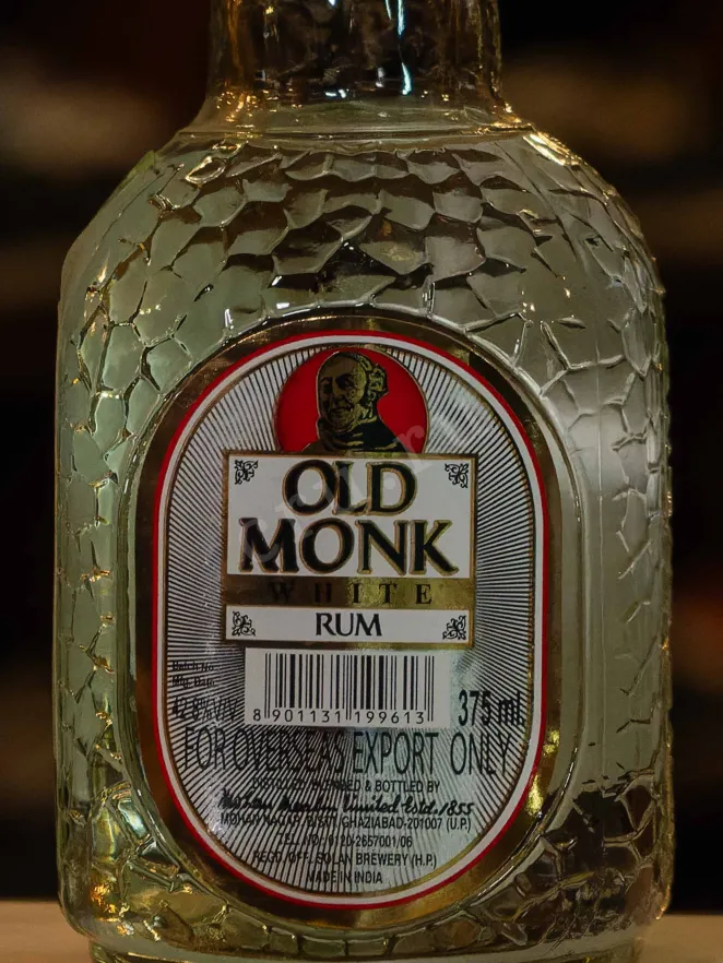 В магазине Крю Профи Old Monk White 0.375 л
