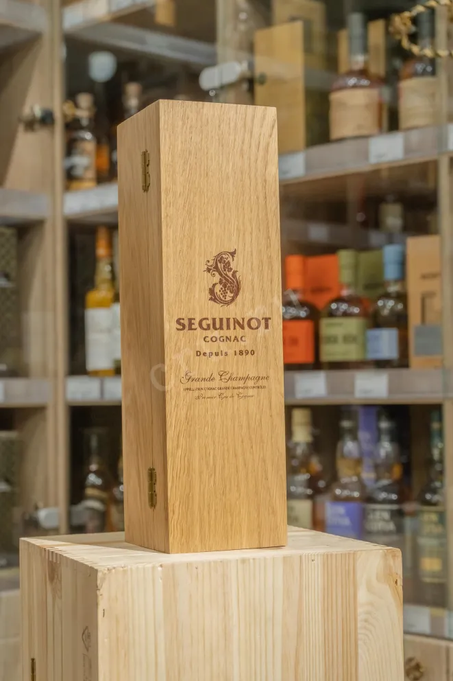 В магазине Крю Профи Seguinot Reserve d'Or 0.7 л