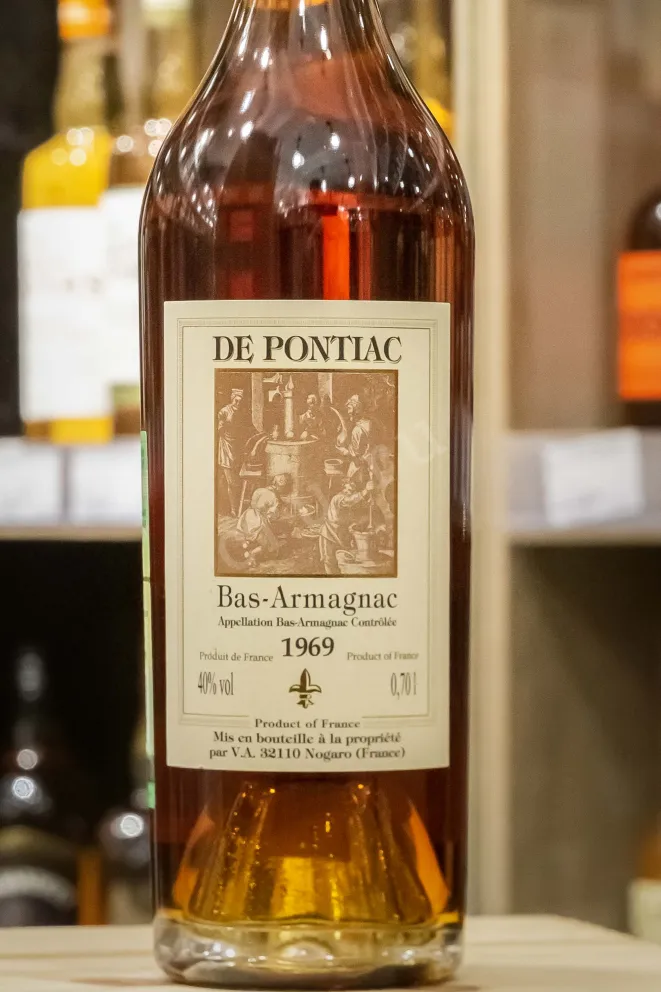 В магазине Крю Профи Bas-Armagnac De Pontiac wooden box 1969 0.7 л