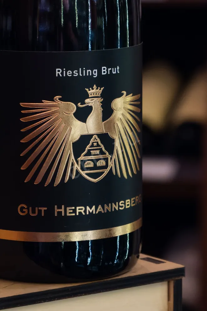 В магазине Крю Профи Gut Hermannsberg Riesling Brut 2018 0.75 л
