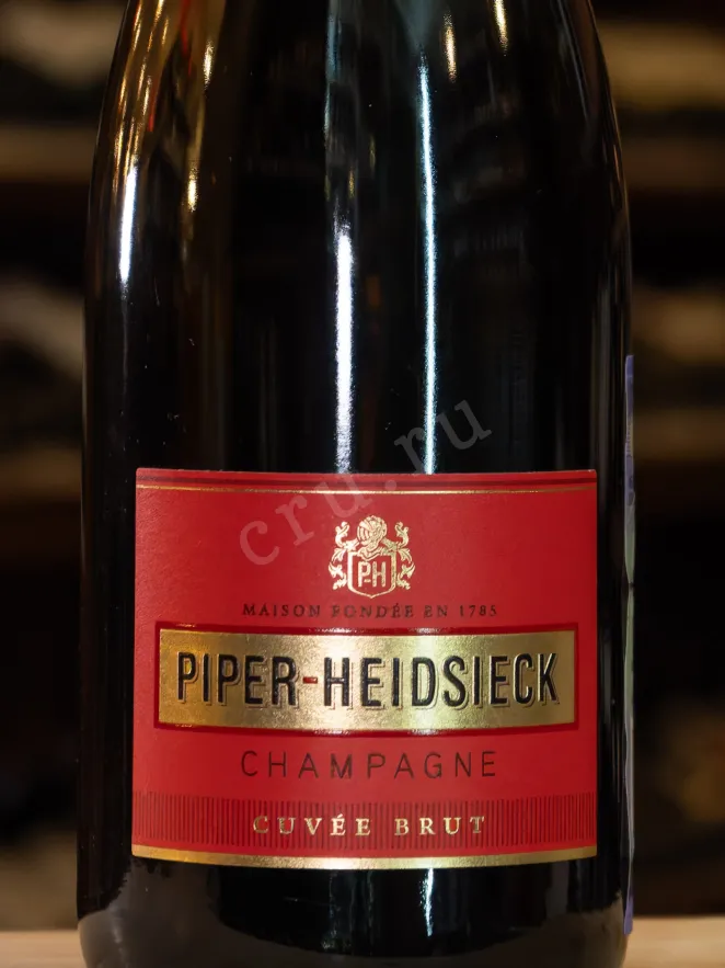 В магазине Крю Профи Piper Heidsieck Cuvee Brut in gift box 2020 0.75 л