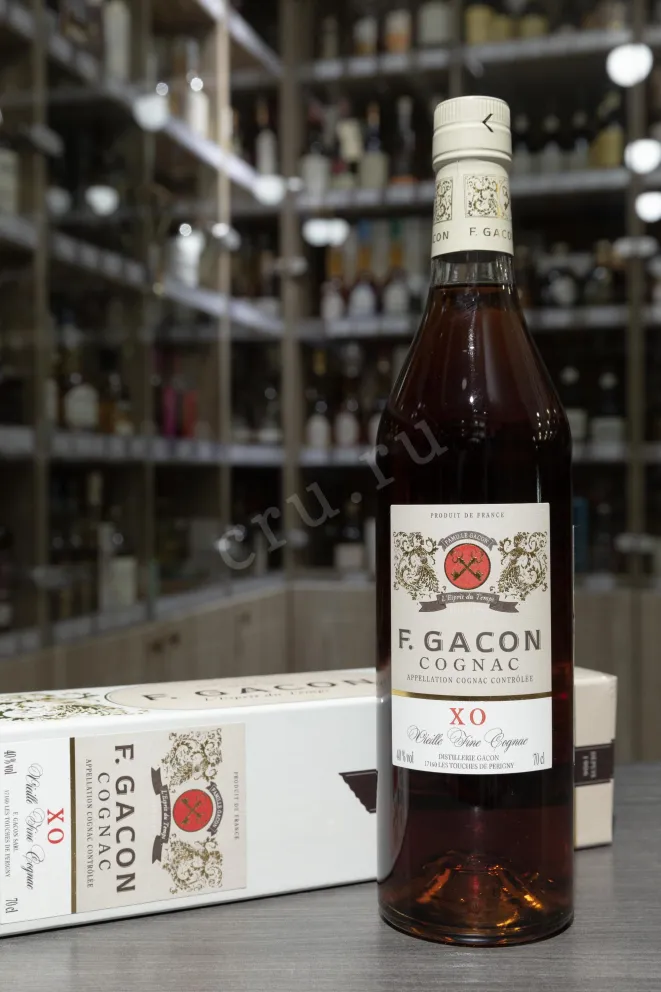 В магазине Крю Профи F.Gacon XO Vieille Fine gift box 0.7 л