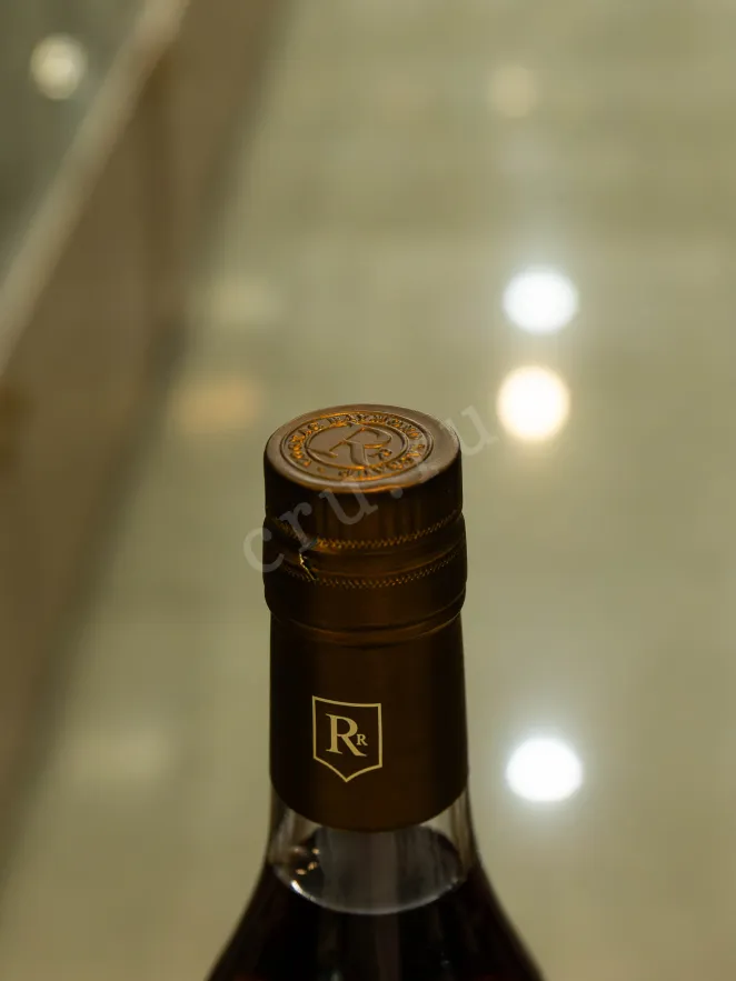 Пробка Raymond Ragnaud XO Grand Champagne 1er Cru De Cognac in gift box 0.7 л