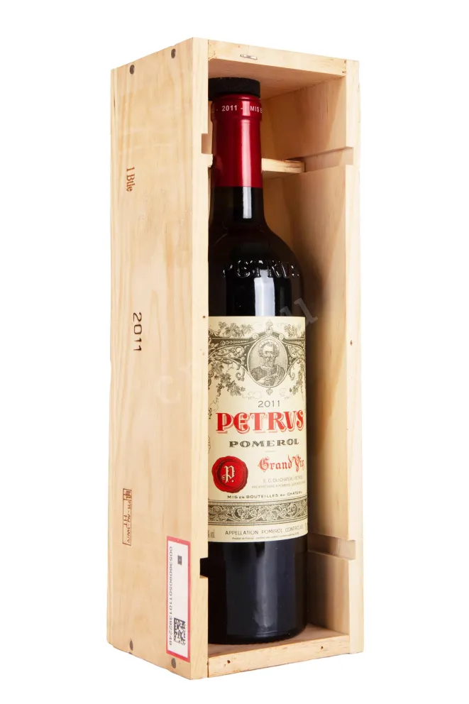 В деревянной коробке Chateau Petrus Pomerol in wooden box 2011 0.75 л
