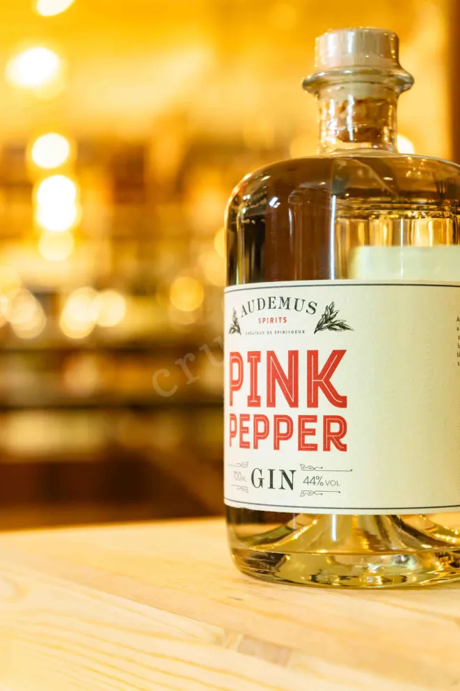 В магазине Крю Профи Audemus Spirits Pink Pepper 0.7 л