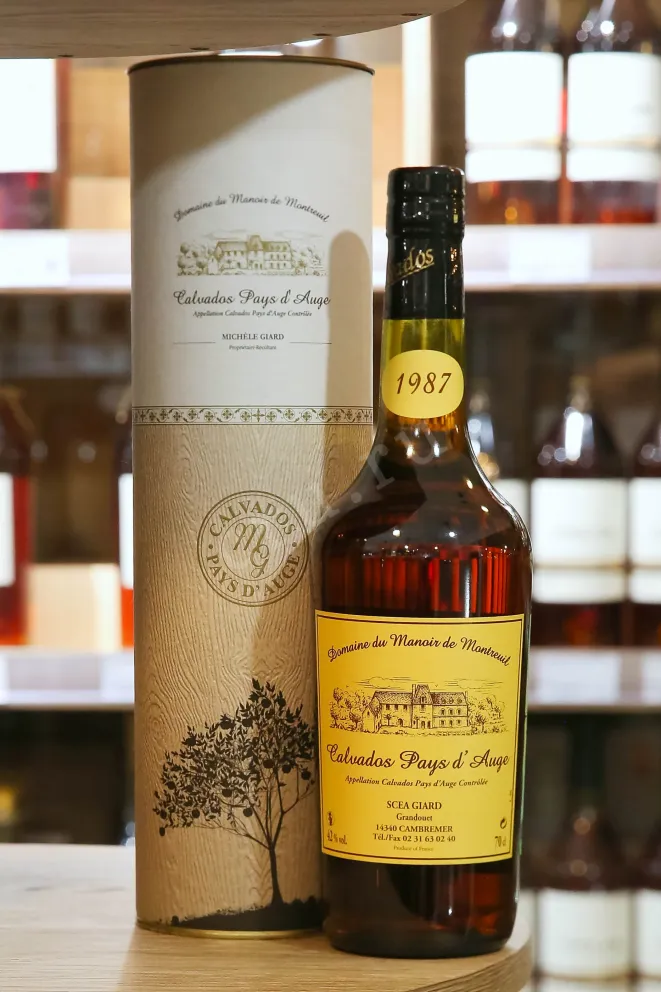 В магазине Крю Профи Domaine du Manoir de Montreuil Calvados Pays dAuge 1987 0.7 л