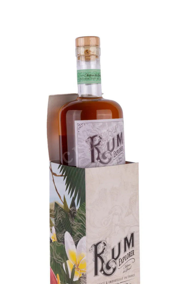 В подарочной коробке Explorer Guyana 2 years old gift box 0.7 л