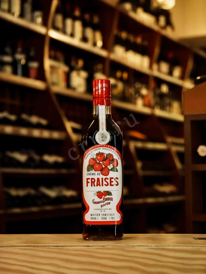 В магазине Крю Профи Gabriel Boudier Creme de Fraises 0.7 л