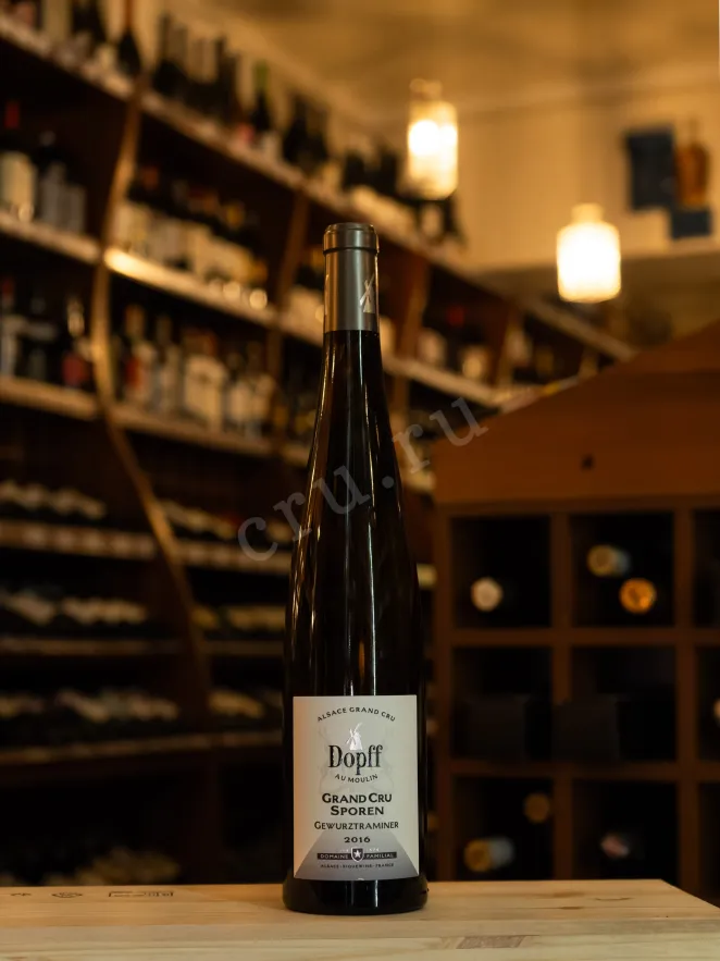 В магазине Крю Профи Dopff au Moulin Gewurztraminer Grand Cru Sporen  2016 0.75 л