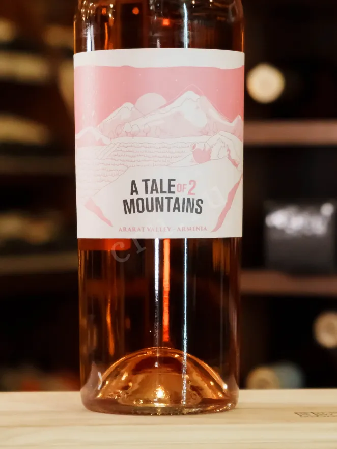 В магазине Крю Профи A Tale of 2 Mountains Rose 2020 0.75 л