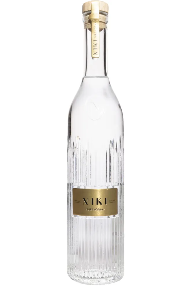 Водка Ники Пьюр  0.5 л