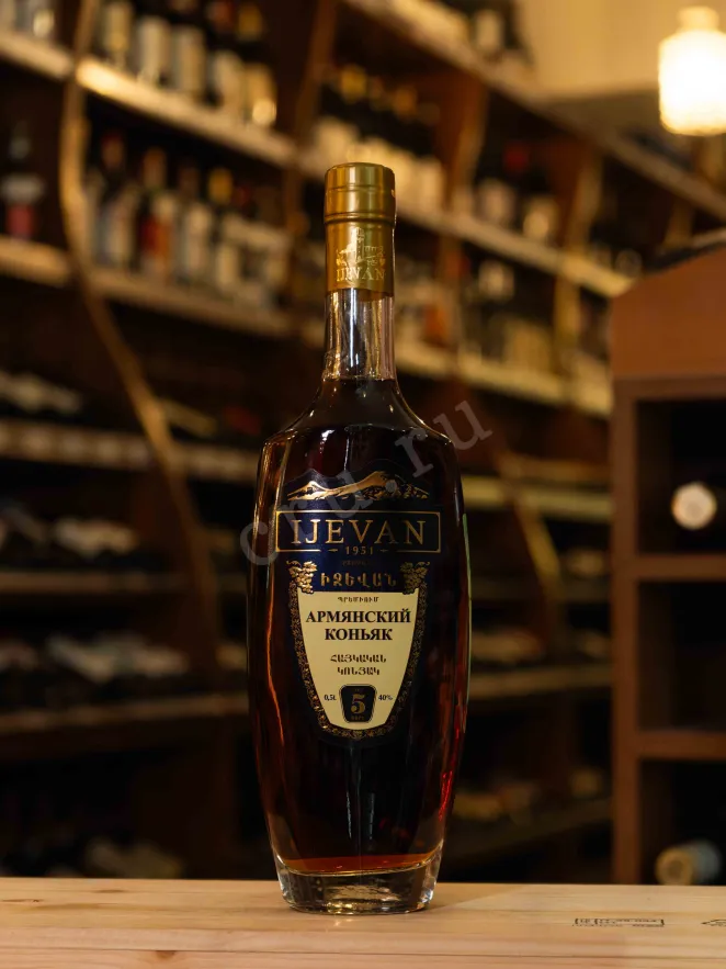 В магазине Крю Профи Ijevan Premium 5 Years Old in a box 0.5 л
