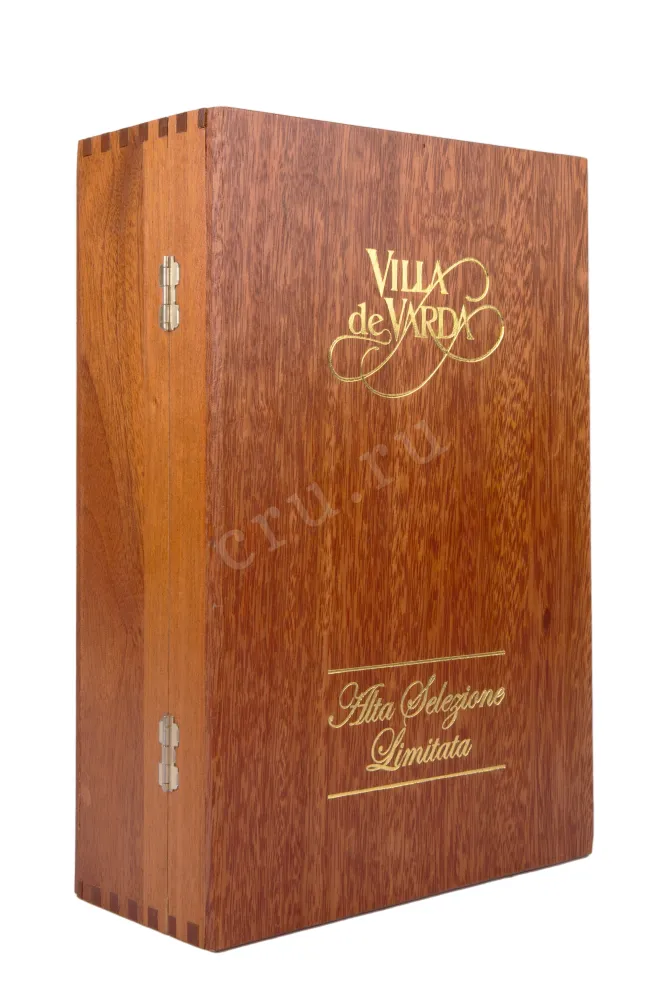 Подарочная коробка граппы Вилла де Варда ди Москато Стравеккья Альбарел 0.7