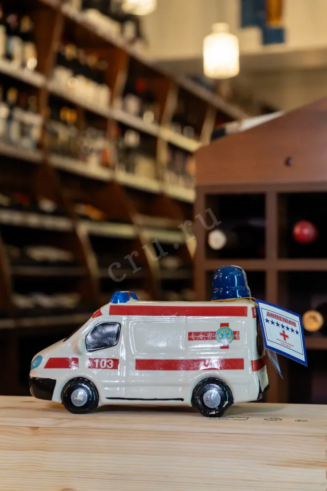 В магазине Крю Профи Proshyan Ambulance 7 years in gift box 0.75 л