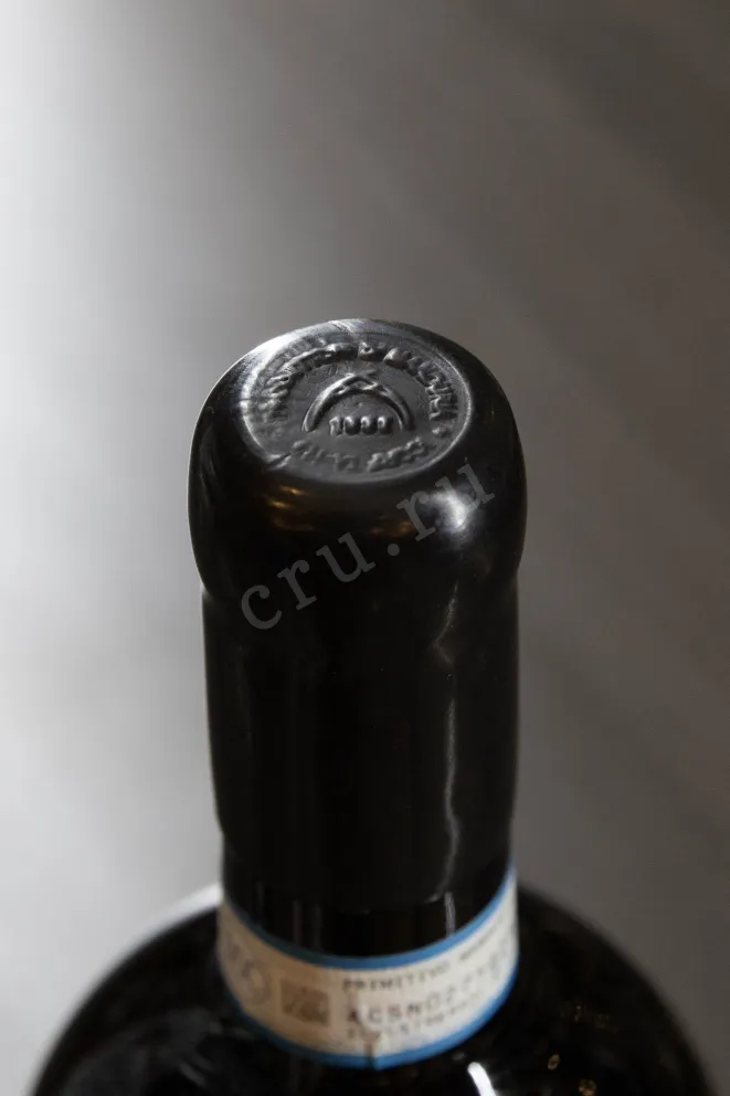 Пробка Produttori di Manduria Sonetto Riserva Primitivo di Manduria DOP gift box 2019 0.75 л