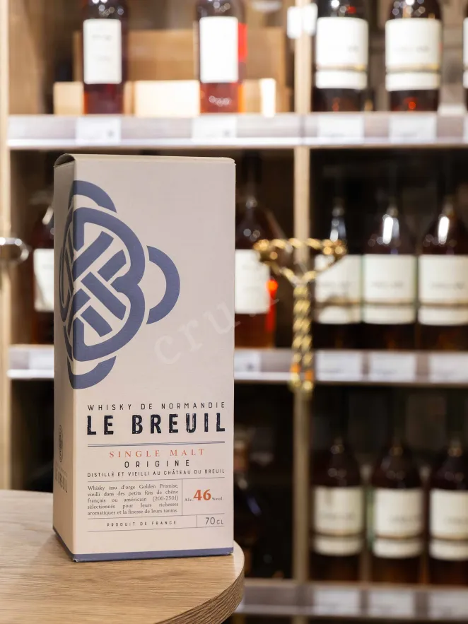 В магазине Крю Профи Le Breuil Single Malt Origine gift box 0.7 л