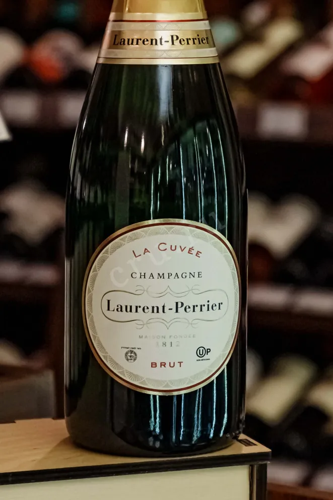 В магазине Крю Профи Laurent-Perrier La Cuvee gift box 2021 0.75 л