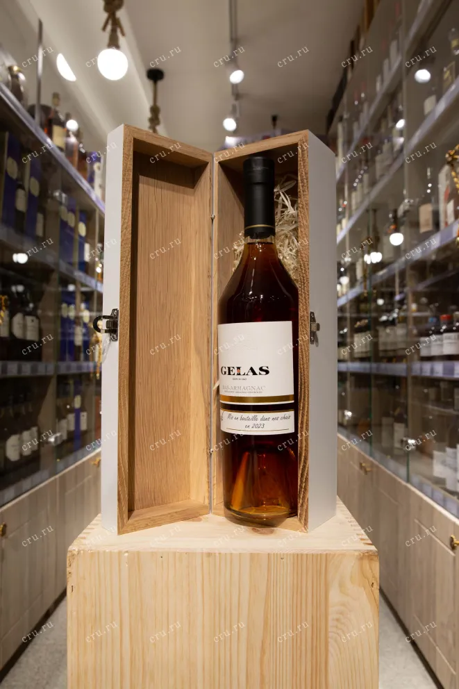 В магазине Крю Профи Gelas 1996 0.7 л