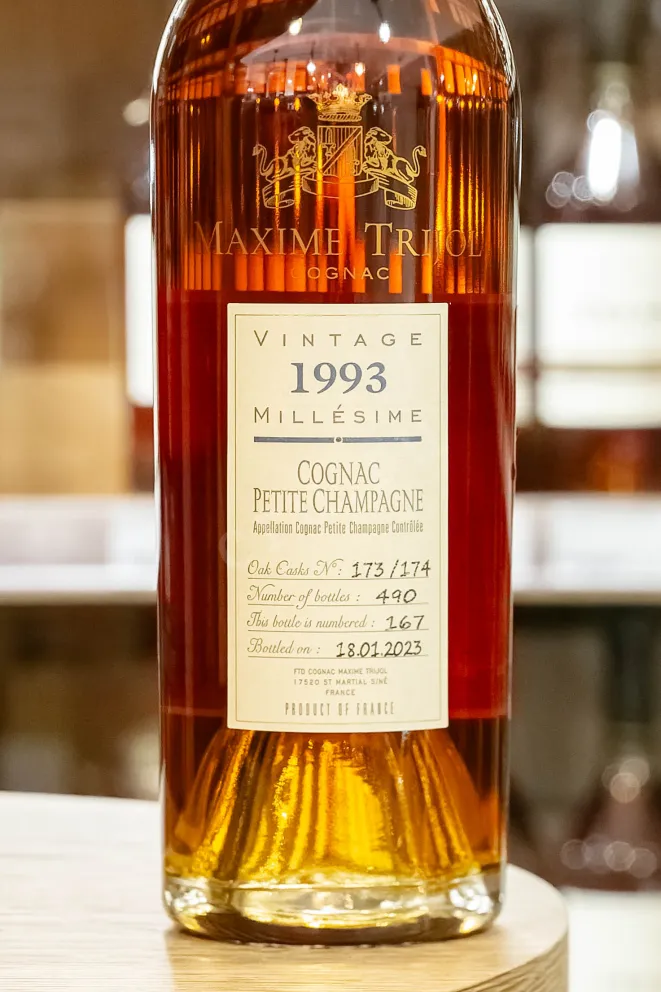 В магазине Крю Профи Maxime Trijol Petite Champagne in wooden box Vintage 1993 0.7 л