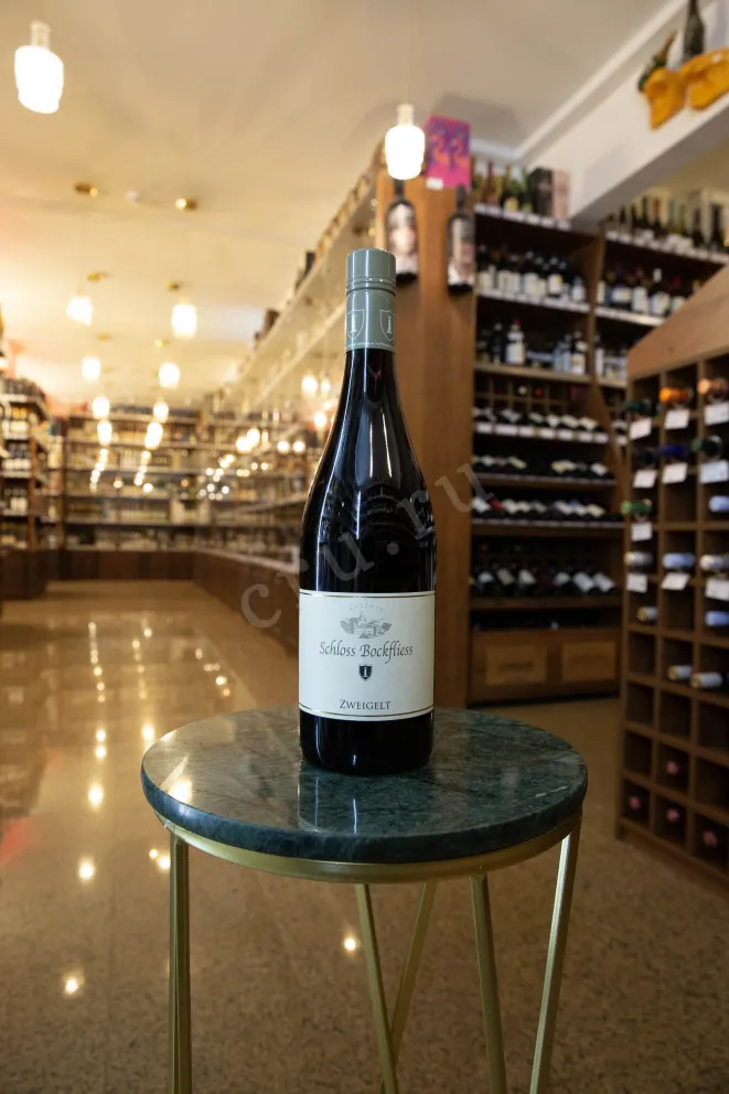 В магазине Крю Профи Schloss Bockfliess Zweigelt 2020 0.75 л
