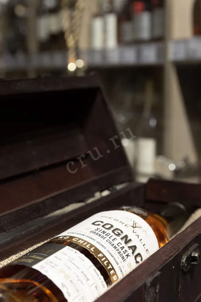 В магазине Крю Профи Pierre Vallet Single Cask 0.7 л