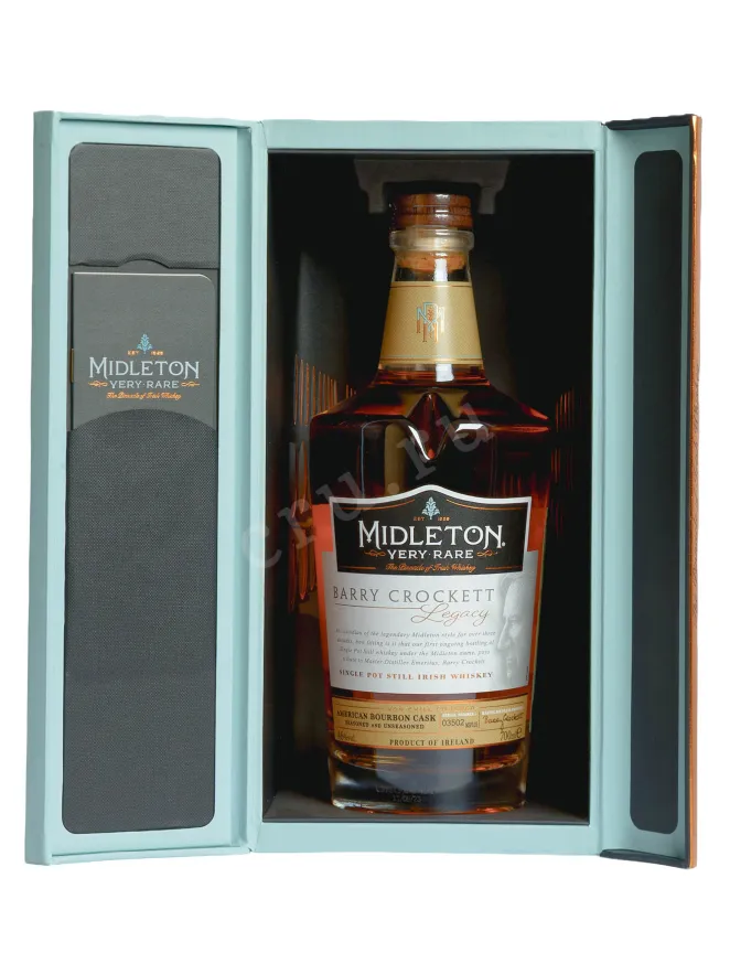 В подарочной коробке Midleton Barry Crockett Legacy 0.7 л