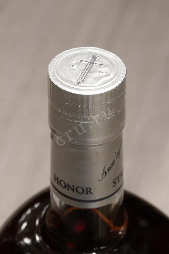 Пробка Honor VSOP Platinum Edition gift box 0.75 л