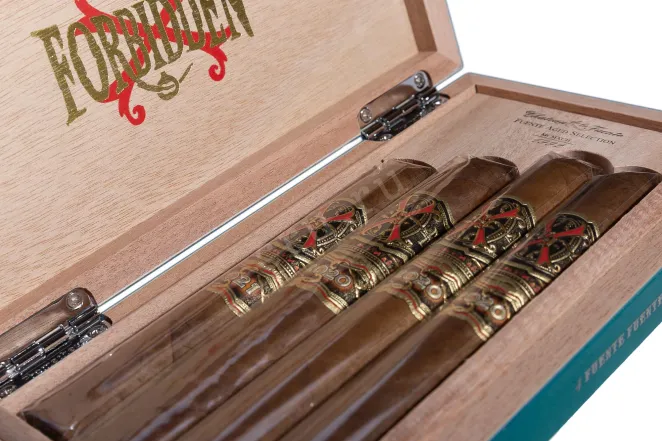 Коробка с сигарами ФФОКС Фуэне Фуэнте Опус Х Стори 4 Сет Блю