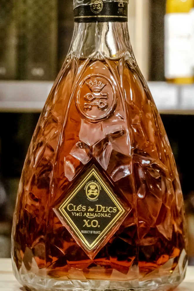 В магазине Крю Профи Cles des Ducs XO 0.7 л