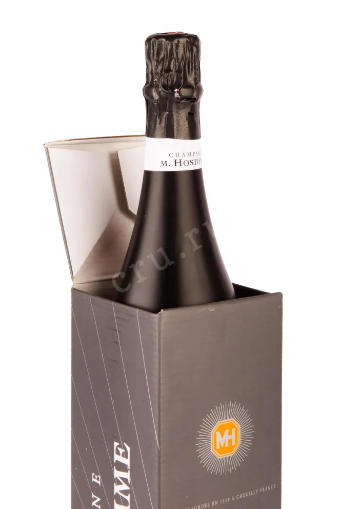 В подарочной коробке M. Hostomme "M" 0.75 л