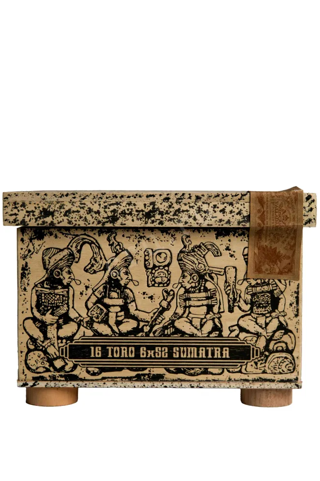 Коробка сигар Oscar Valladares Altar Q Sumatra Toro *16