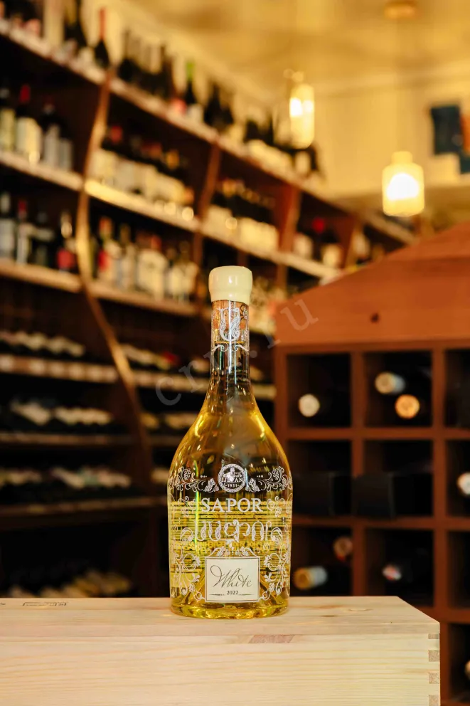 В магазине Крю Профи Ijevan Sapor White Dry 2022 0.75 л