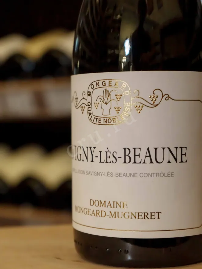 В магазине Крю Профи Mongeard-Mugneret Savigny-Les-Beaune AOC 2022 0.75 л