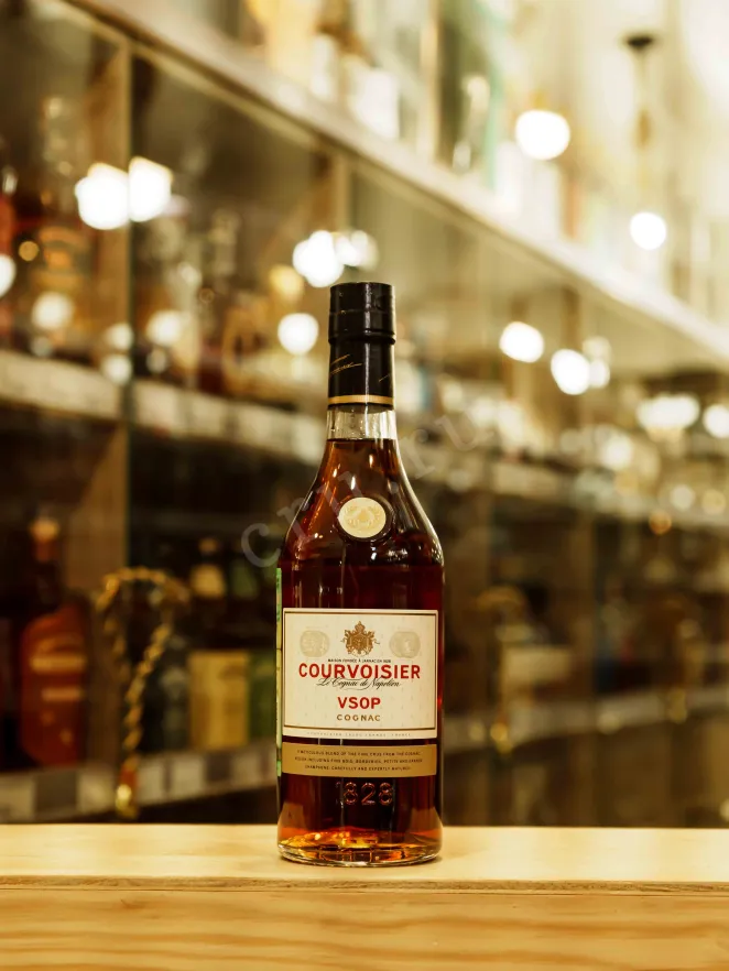 В магазине Крю Профи Courvoisier VSOP gift box 0.5 л