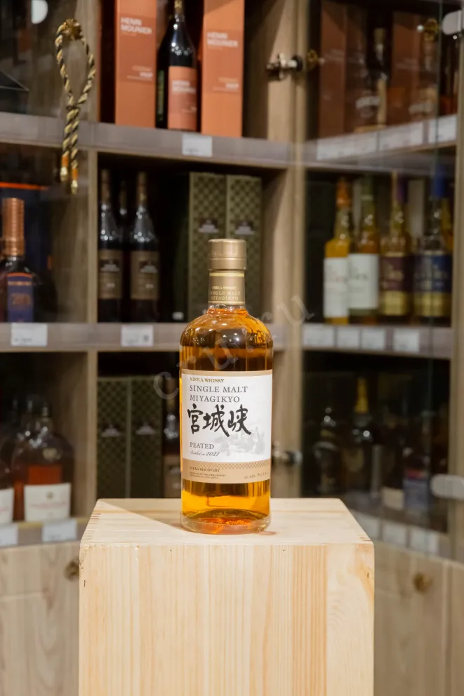 В магазине Крю Профи Nikka Yoichi Single Malt Peated 0.75 л