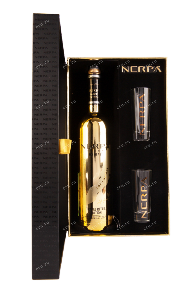 Бутылка водки Nerpa Baikal gift box + 2 shots 0.7 с подарочной упаковкой и шотами