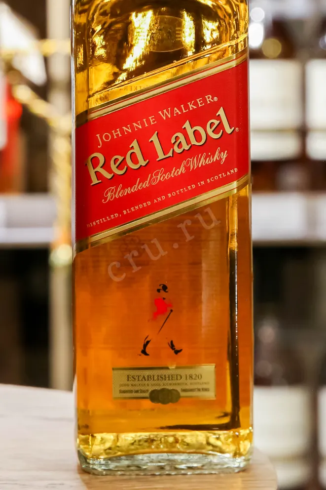 В магазине Крю Профи Johnnie Walker Red Label 0.5 л