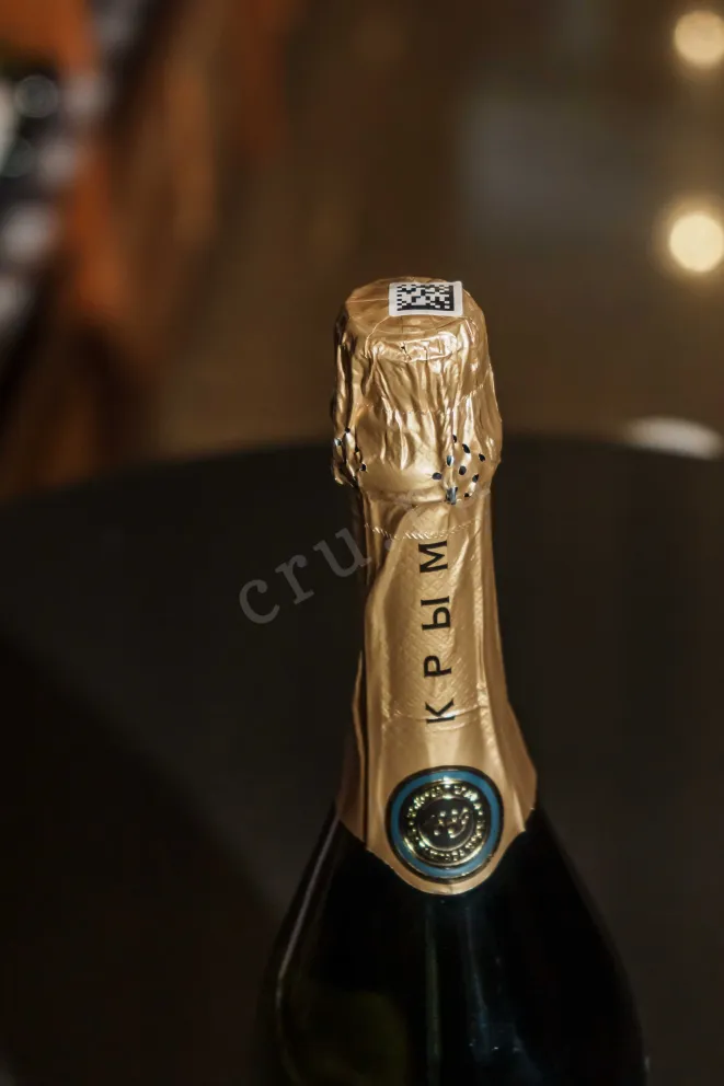 Пробка Zolotaya Balka white brut 2024 0.75 л
