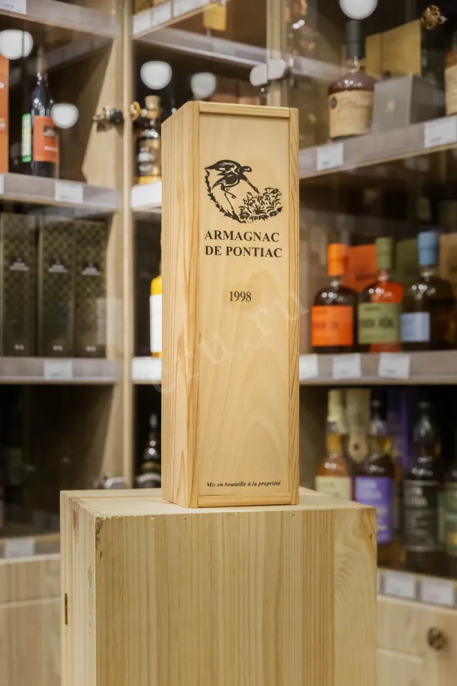 В магазине Крю Профи De Pontiac 1998 0.7 л