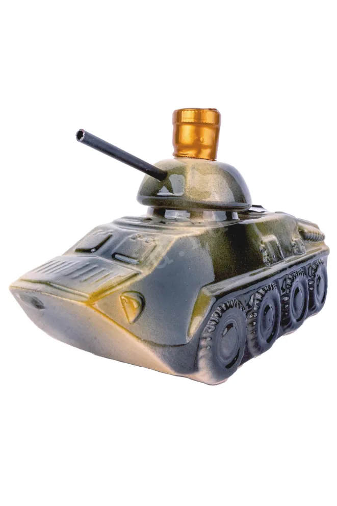 Коньяк Прошян Бронетранспортер 7 лет в подарочной упаковке  0.75 л