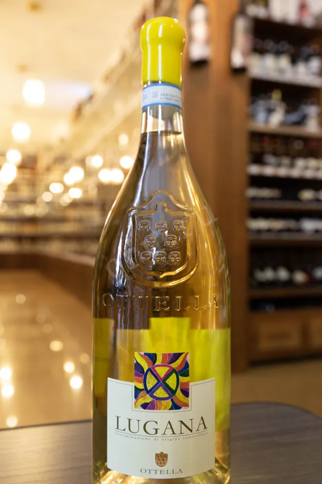 В магазине Крю Профи Ottella Lugana in gift box 2023 1.5 л