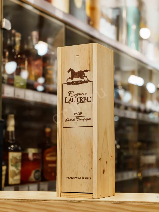 В магазине Крю Профи Lautrec VSOP in wooden box 0.7 л