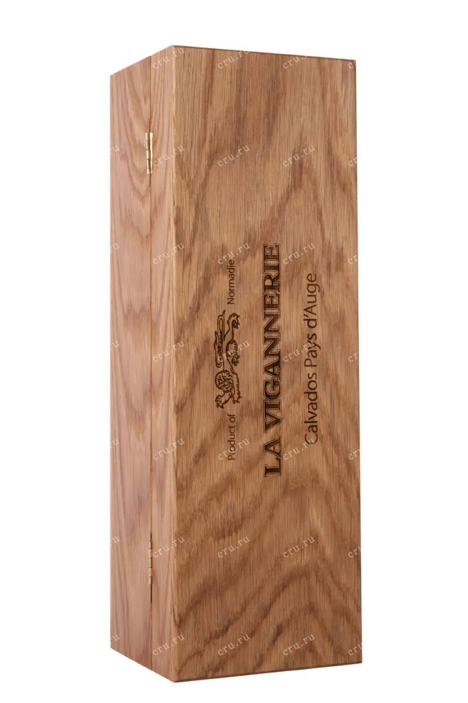 Подарочная коробка La Vigannerie Pays d’Auge XO 12 years gift box 0.7 л