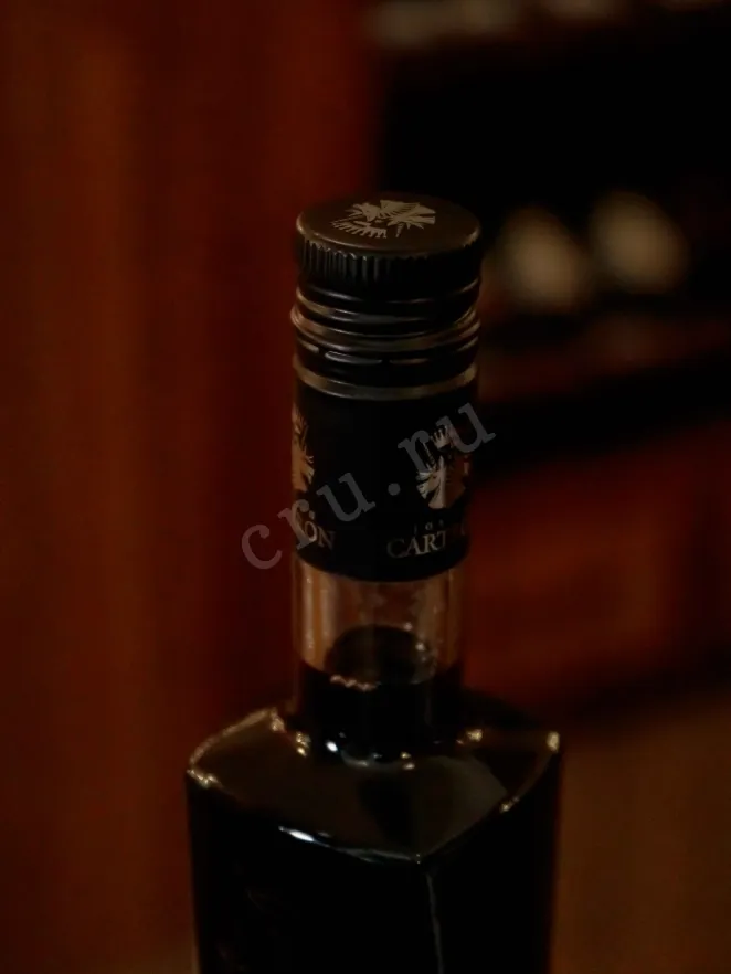 Пробка Joseph Cartron Creme de Mure de Roncieres 0.7 л