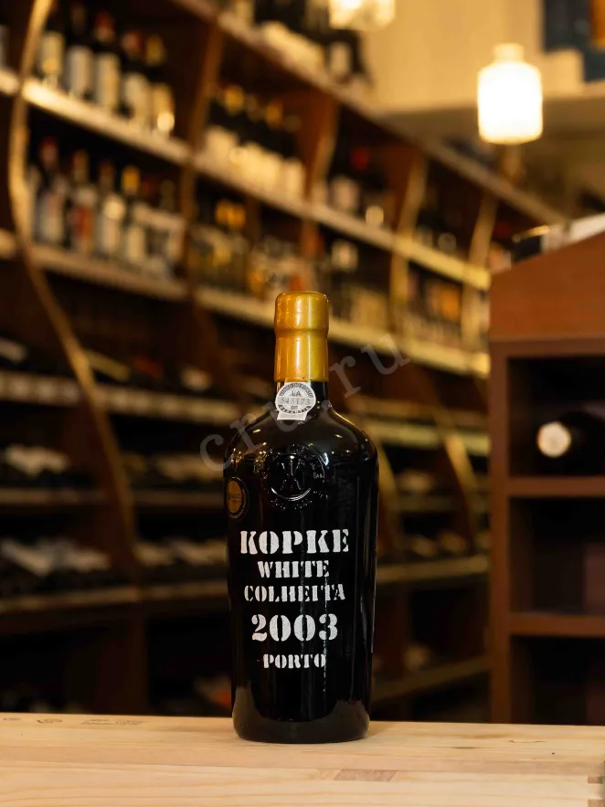 В магазине Крю Профи Kopke Colheita White Porto gift box 2003 0.75 л