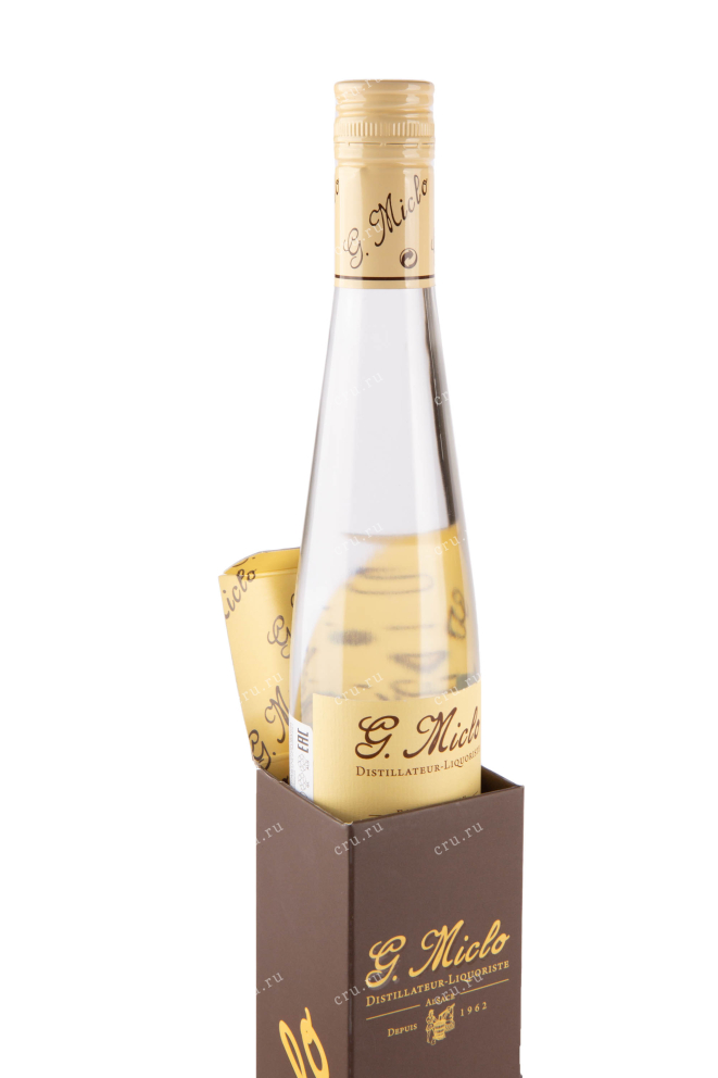 Бутылка в коробке ликера О-де-ви де Кирш Вью Гранд Резерв 0.35 л