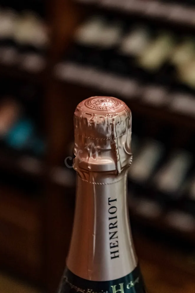 Пробка Henriot Millesime Rose Brut gift box 2012 0.75 л
