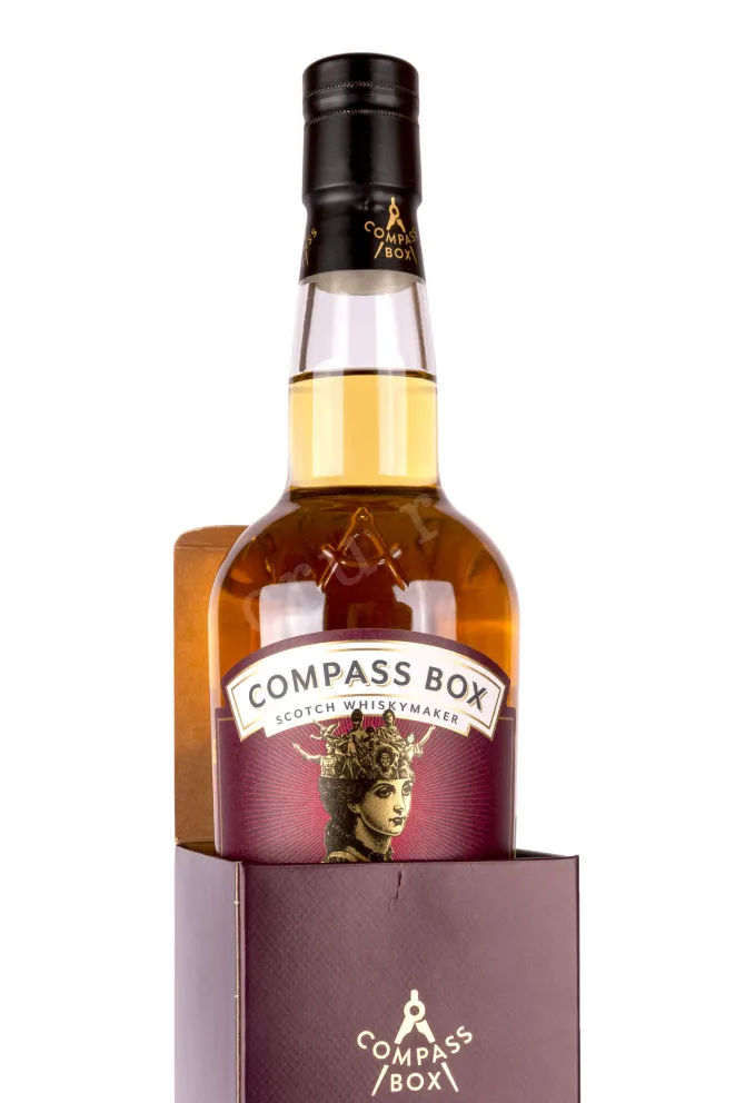 В подарочной коробке Hedonism gift box 0.7 л