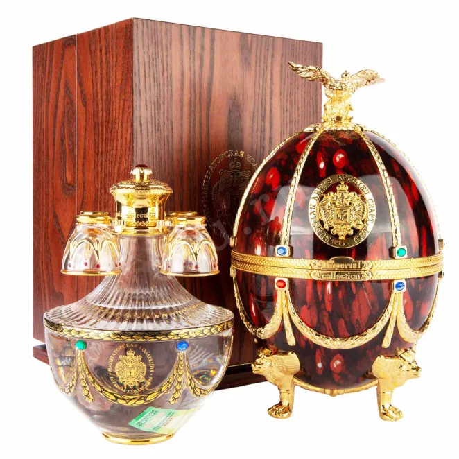 Водка Императорская Коллекция Супер Премиум Фаберже Красное в деревянной упаковке  0.7 л