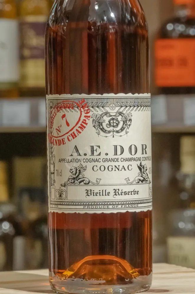 В магазине Крю Профи A.E. Dor №7 in wooden box 1984 0.7 л